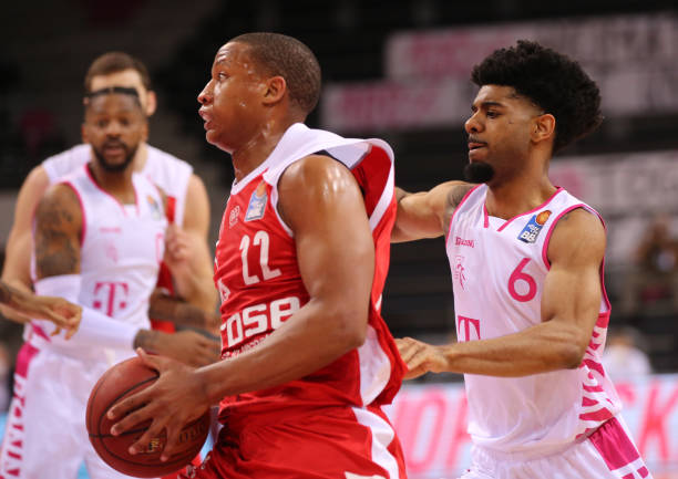 姆巴佩用他 姆巴佩用他