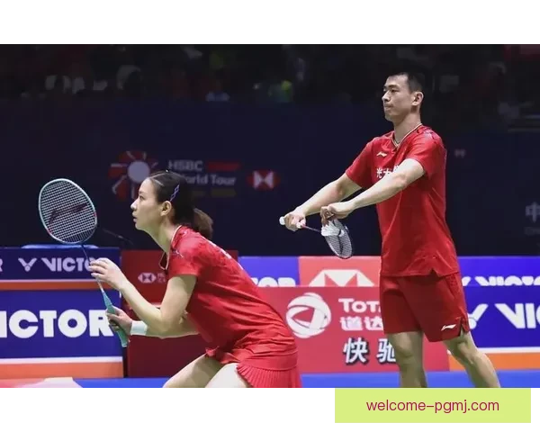 羽毛球对战策略解析及技术要点分享